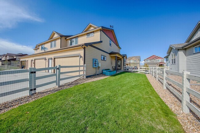 Building Photo - 2963 Denver Dr