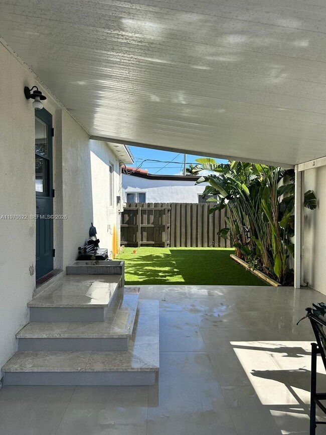 Building Photo - 34 SE 3rd Terrace