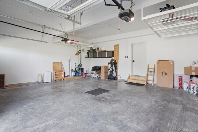 Building Photo - 112 Pine Grove Rd