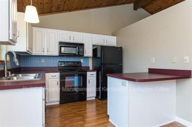 Building Photo - 2512 Knightsbridge Ln