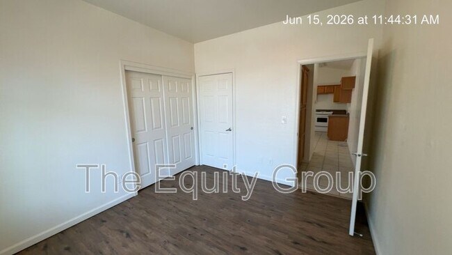 Building Photo - 1319 S Crowe St