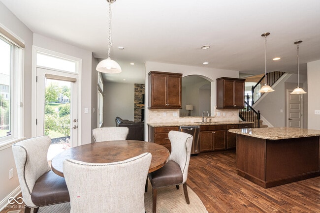 Building Photo - 10599 Geist View Dr