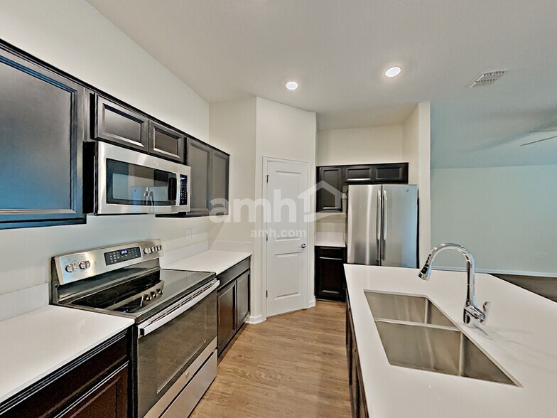 Building Photo - 4345 Seven Canyons Dr