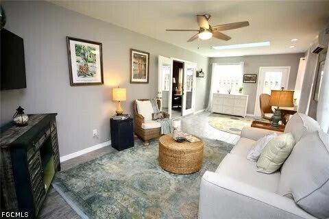 Building Photo - 3650 Creeks Bend Ct E