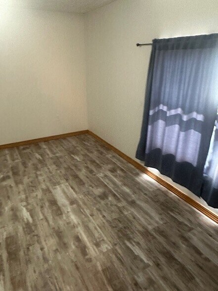 Building Photo - 131 Alameda Rd