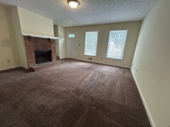 Building Photo - MORE PICTURES COMING SOON! Spacious 3 Bedr...
