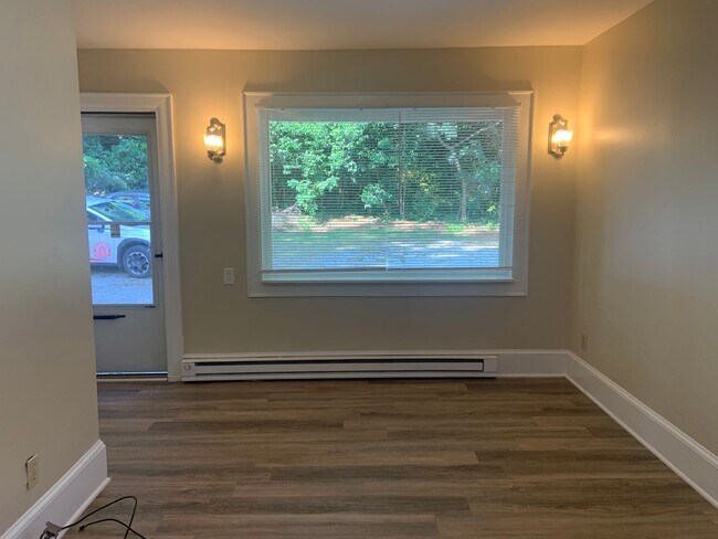 Building Photo - 1 BR in Glenwood