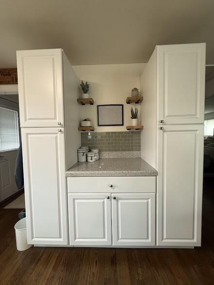 Building Photo - 8191 Raleigh Pl