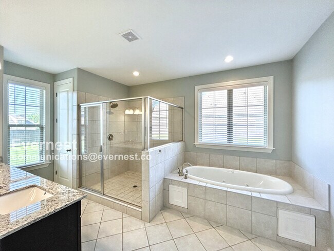 Building Photo - 5363 Kensington Creek Dr