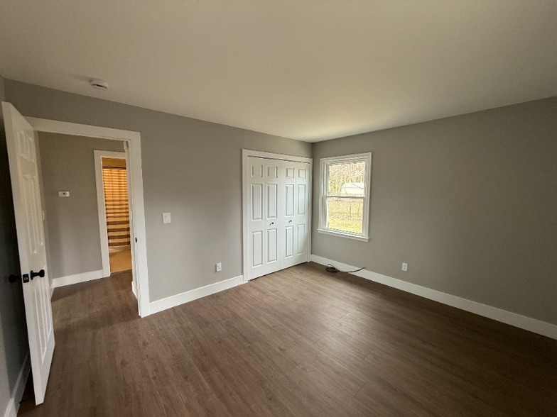 Building Photo - 515 N Washington Ave