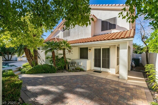 Building Photo - 174 Buena Ct