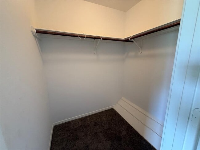 Building Photo - 13834 Trumpetvine St
