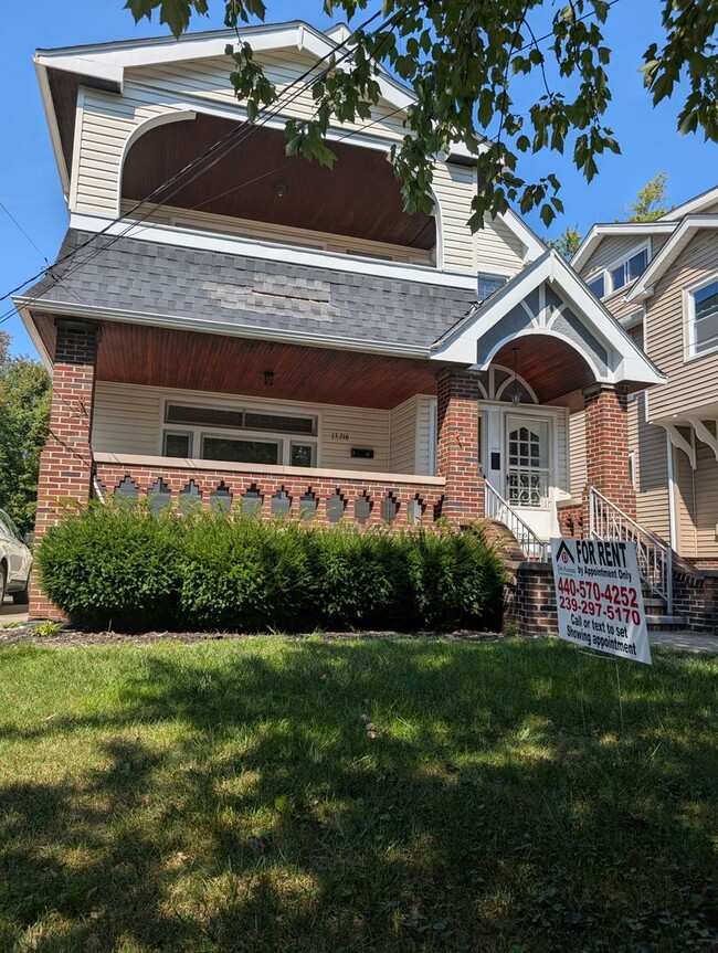 Building Photo - Westpark- 2 Bedroom Duplex