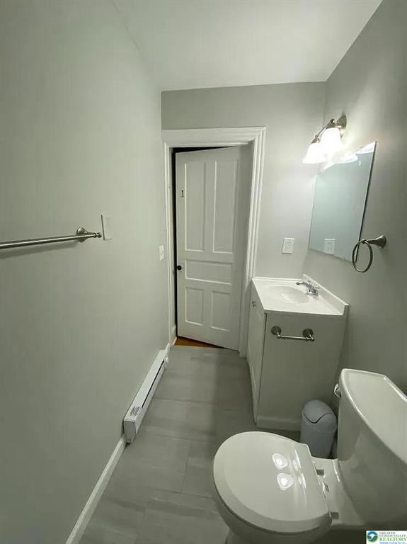 Building Photo - 528 Selfridge St