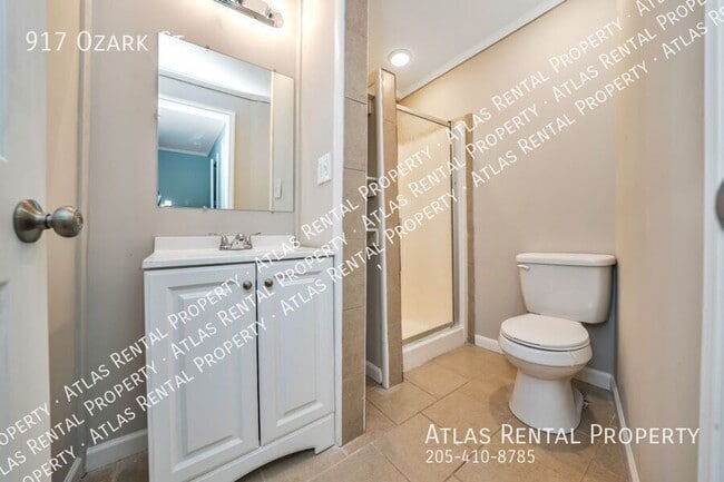 Building Photo - 917 Ozark Ct