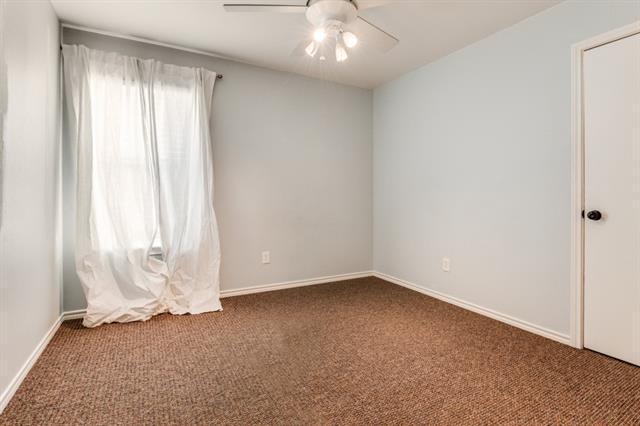 Building Photo - 1108 Heather Cir