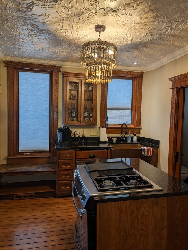 Building Photo - 440 5th St