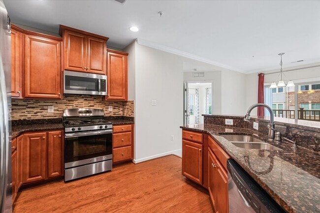 Building Photo - 6511 Walcott Ln