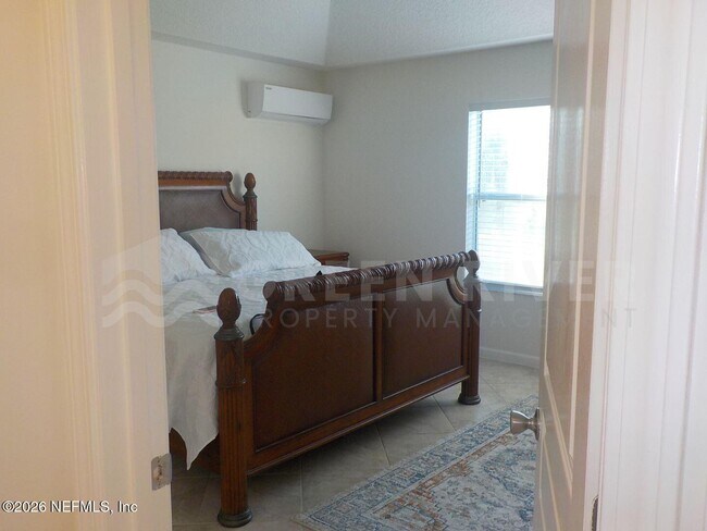 Building Photo - 1761 Oak Grove Dr S