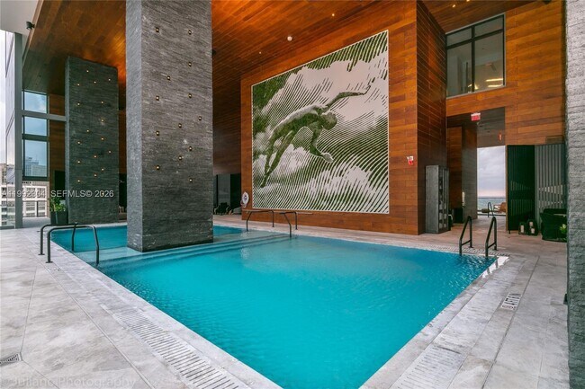 Building Photo - 1451 Brickell Ave