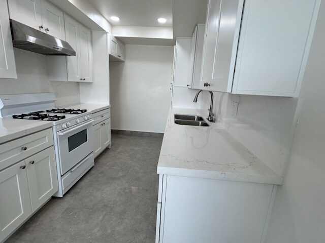 Building Photo - 28267 Via Princesa Via