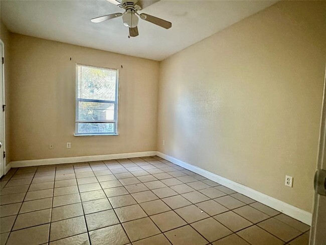 Building Photo - 7003 Bennett Ave