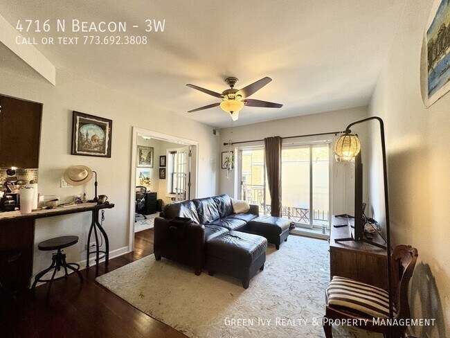 Building Photo - 4716 N Beacon St