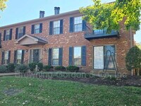 Building Photo - 5776 Brentwood Trace