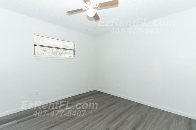 Building Photo - 5249 Champagne Cir