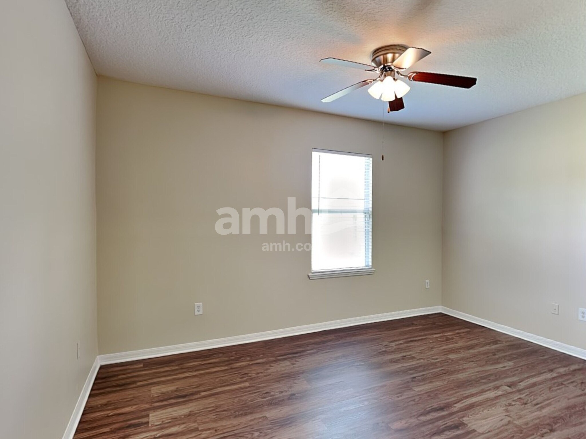 Building Photo - 711 Red Cedar Ct