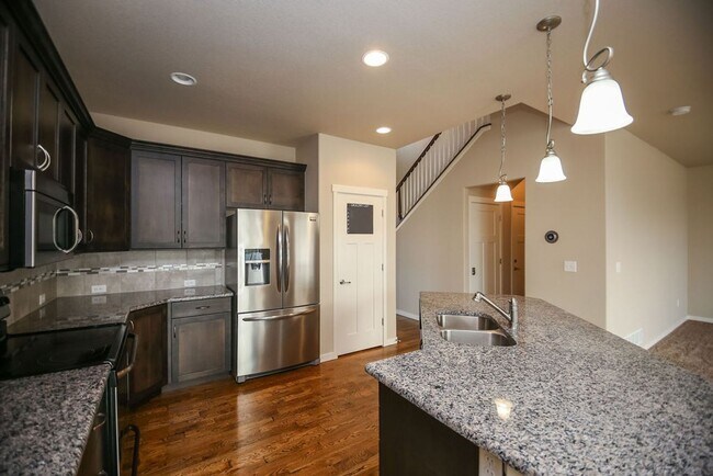 Building Photo - 4 Bedroom Home in Wellington