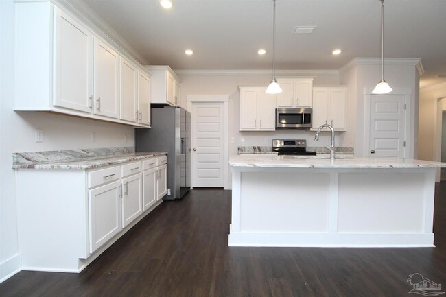 Building Photo - 717 Brambling Ct