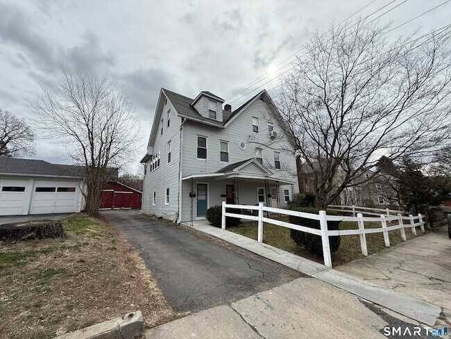 Building Photo - 170 N State St