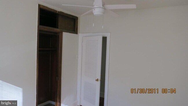 Building Photo - 5370 Lebanon Ave