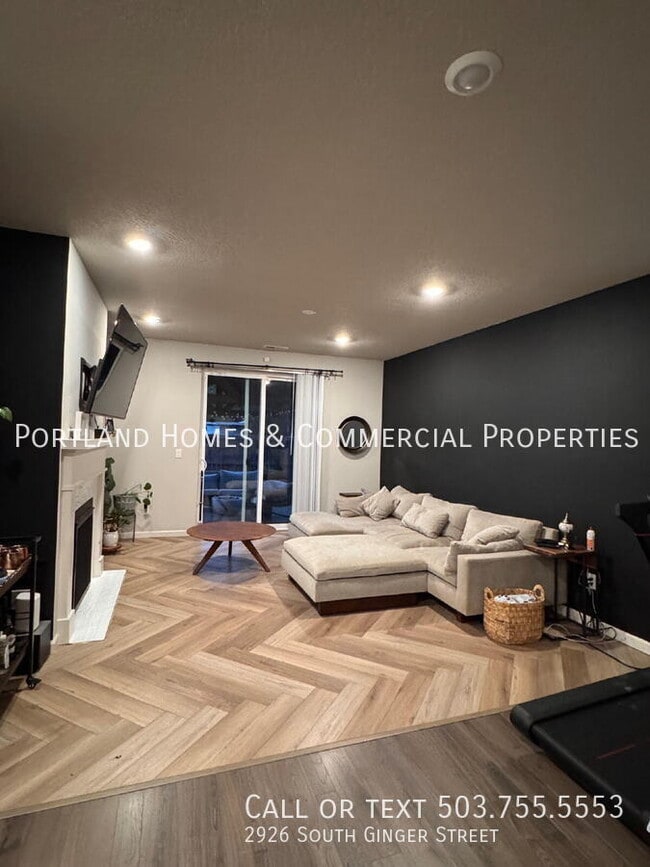 Building Photo - 2926 S Ginger St