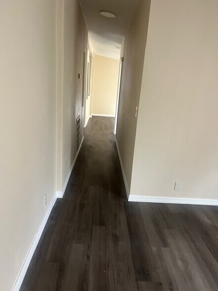 Building Photo - 4794 Myrtle View Dr W