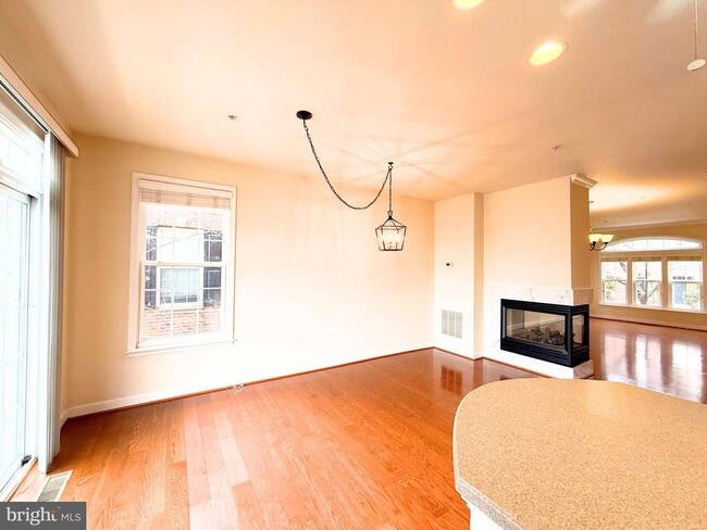 Building Photo - 310 Ridgemont Ave