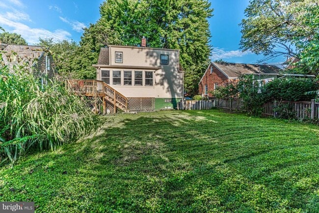 Building Photo - 2759 W George Mason Rd