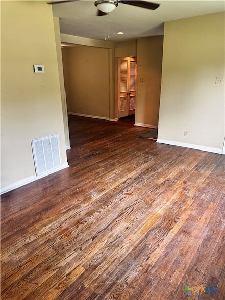 Building Photo - 1401 E Mimosa Ave