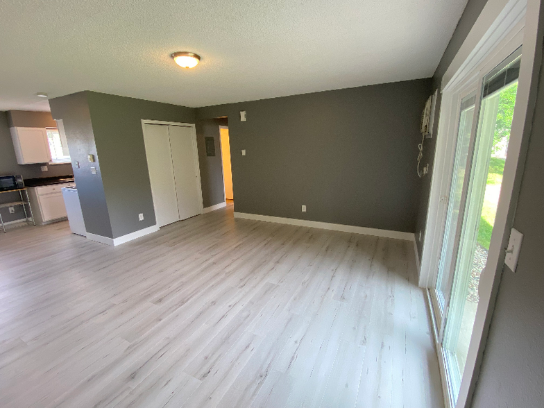 Building Photo - 2613 Davidson Dr