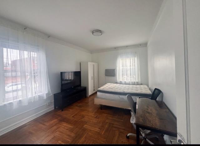 Building Photo - 4 bedroom in Brooklyn NY 11234