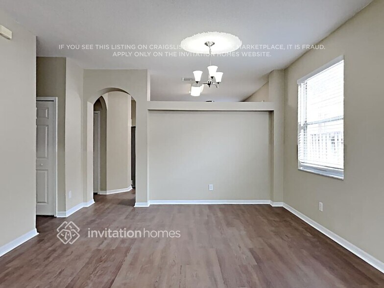 Building Photo - 13606 Hawkeye Dr