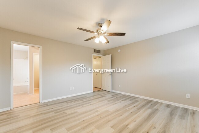 Building Photo - 5990 N Eden Brook Lane