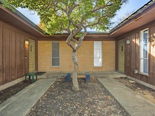 Building Photo - 4615 Ranch View Rd