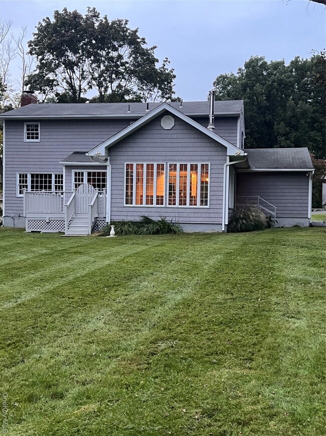 Building Photo - 4 Margaret Ln