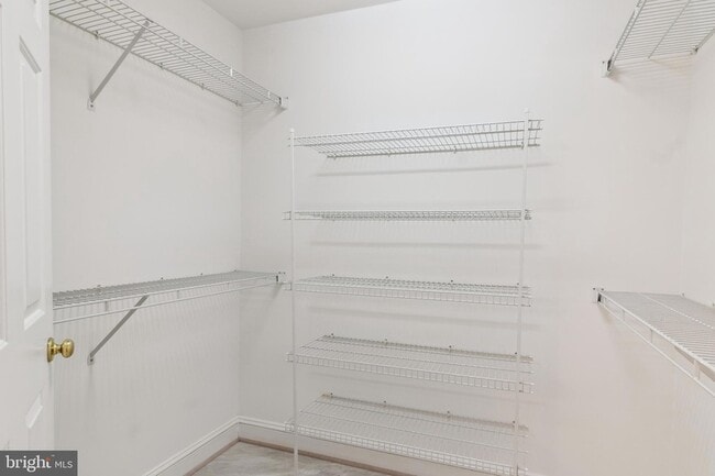 Building Photo - 4427 Brookside Dr