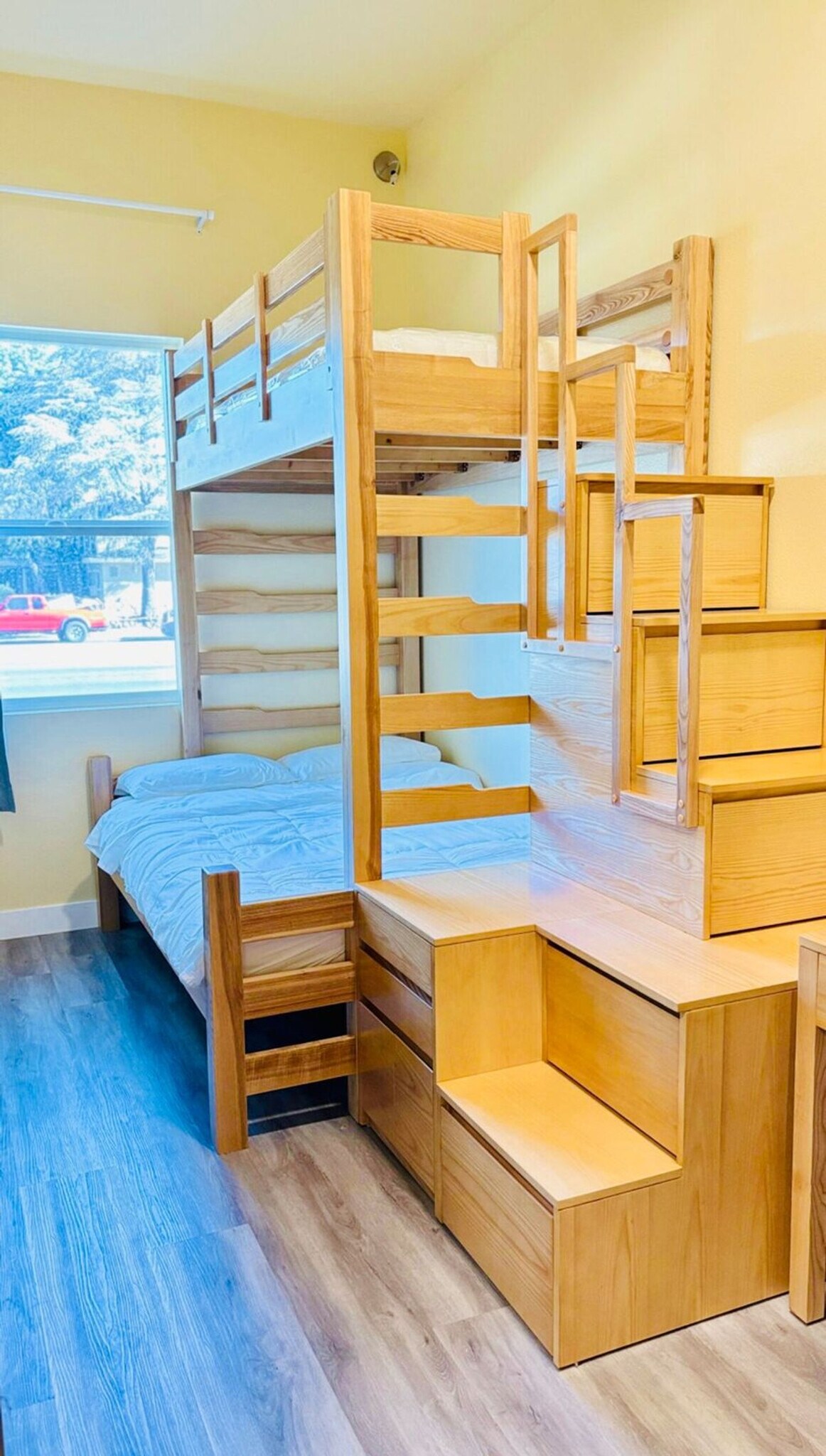 Building Photo - 1678 Hayford Dr