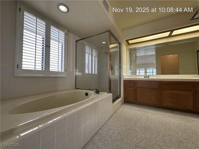 Building Photo - 398 Decareo Ct