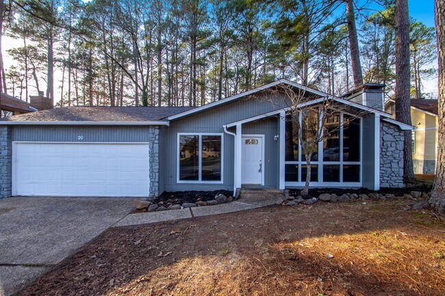 Building Photo - 20 Laver Cir