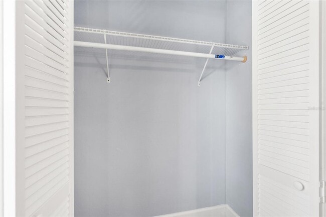 Building Photo - 2725 E Columbus Dr